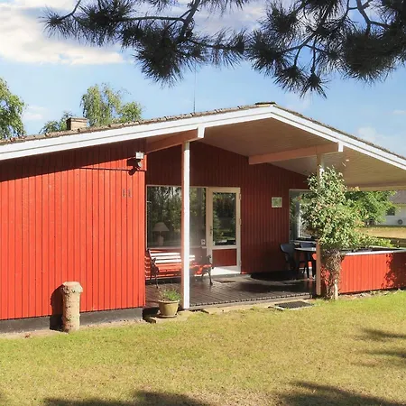 Charming Retreat In Marielyst - By Traum *