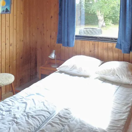 6 Person In Vaeggerlose Bøtø By