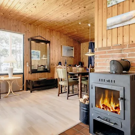 Charming Retreat In Marielyst - By Traum