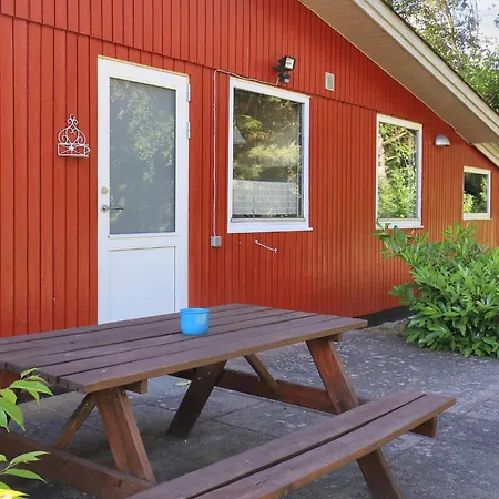 6 Person Holiday Home In Vaeggerlose 펜션